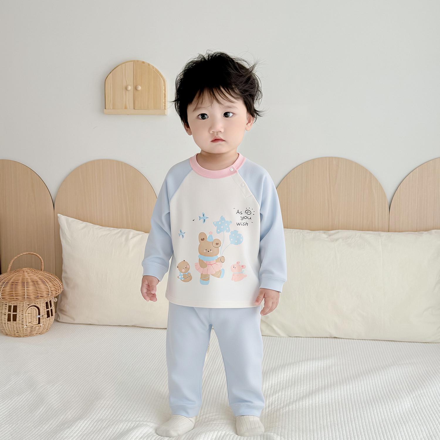 Дитячий бавовняний безшовний піжамний комплект на осінь та зиму: Домашній одяг для хлопчиків та дівчаток 80 cm
Дитячий бавовняний безшовний піжамний комплект на осінь та зиму: Домашній одяг для хлопчиків та дівчаток 80 cm