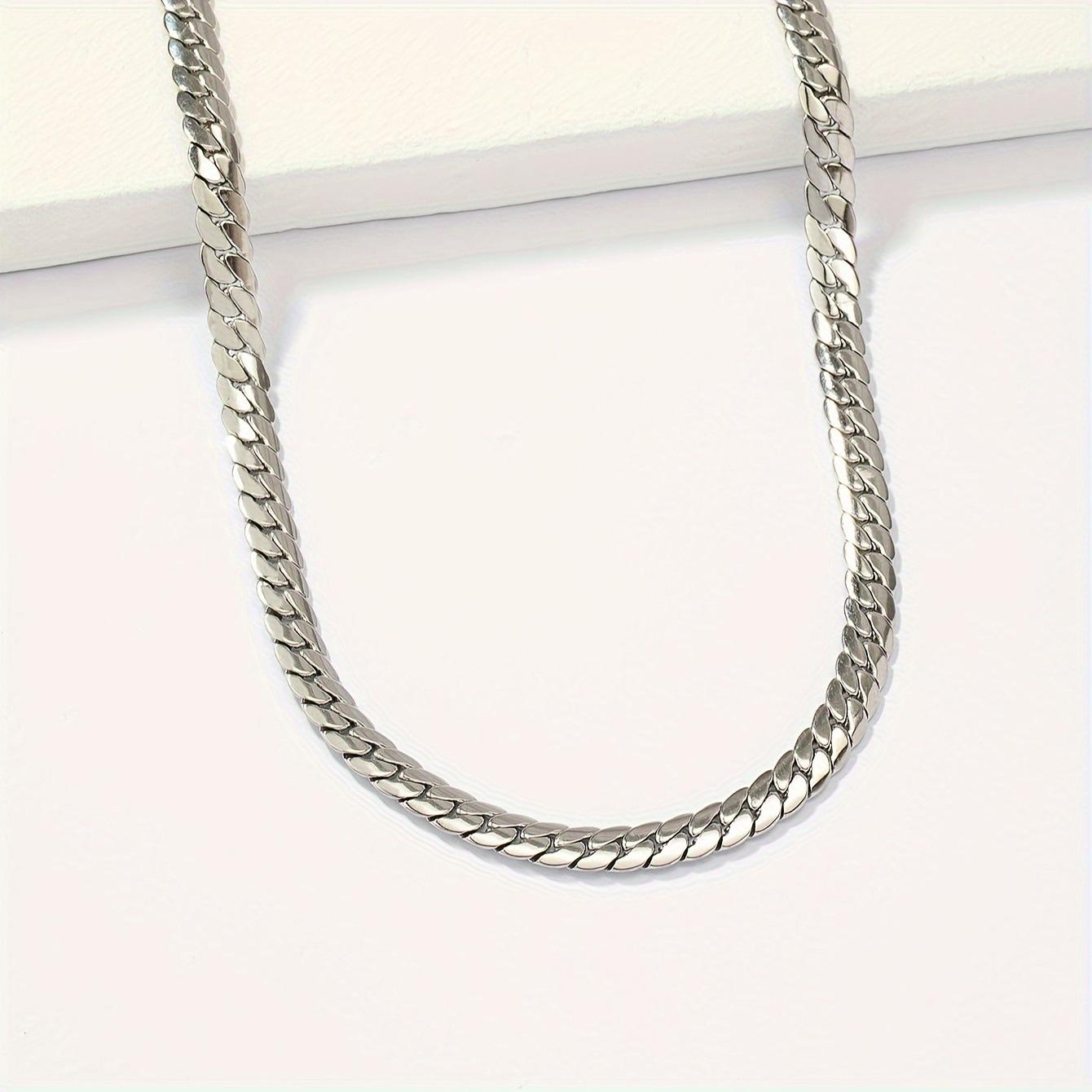 A silver metal minimalist flat snake chain Women Men Boys Party Vacation Travel Leisure
A silver metal minimalist flat snake chain Women Men Boys Party Vacation Travel Leisure