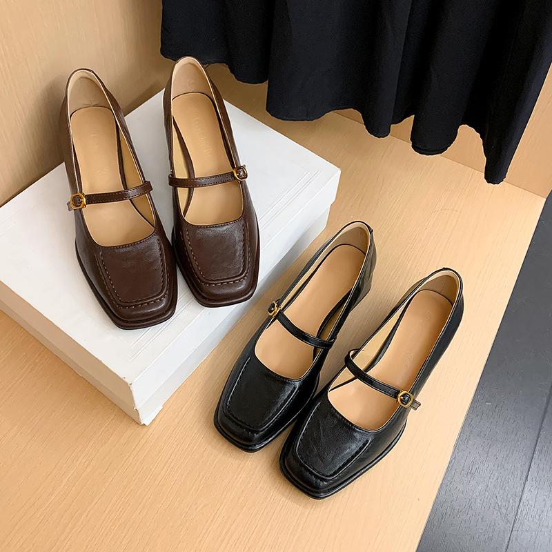 Cowhide version, spring temperament square head and thin word with light mouth commuting thick high heel Mary Jane single shoes women s leather 34
Cowhide version, spring temperament square head and thin word with light mouth commuting thick high heel Mary Jane single shoes women s leather 34