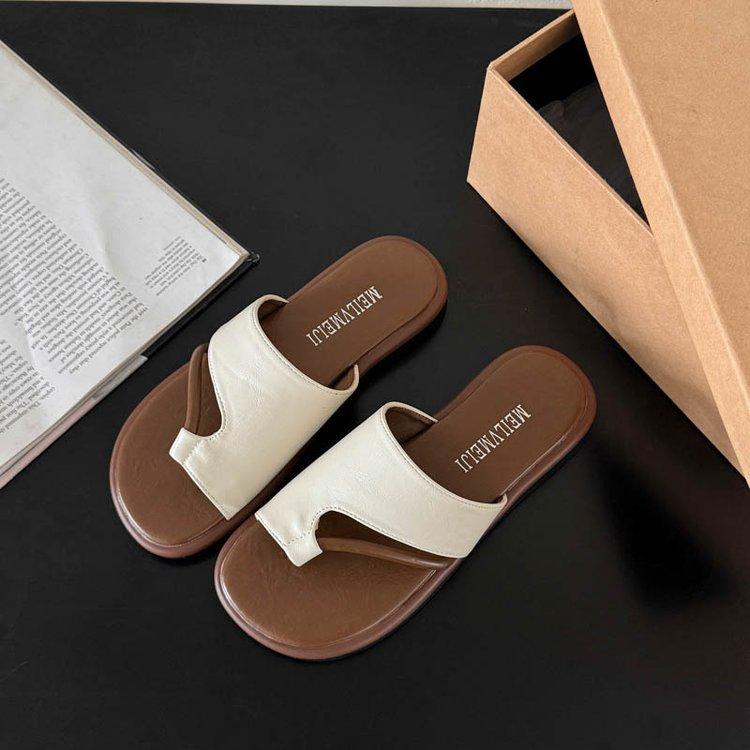 Thick-soled toe slippers for women s outer wear summer 2025 new versatile one-pedal beach shoes with skirts going out sandals 40 бежевый
Thick-soled toe slippers for women s outer wear summer 2025 new versatile one-pedal beach shoes with skirts going out sandals 40 бежевый