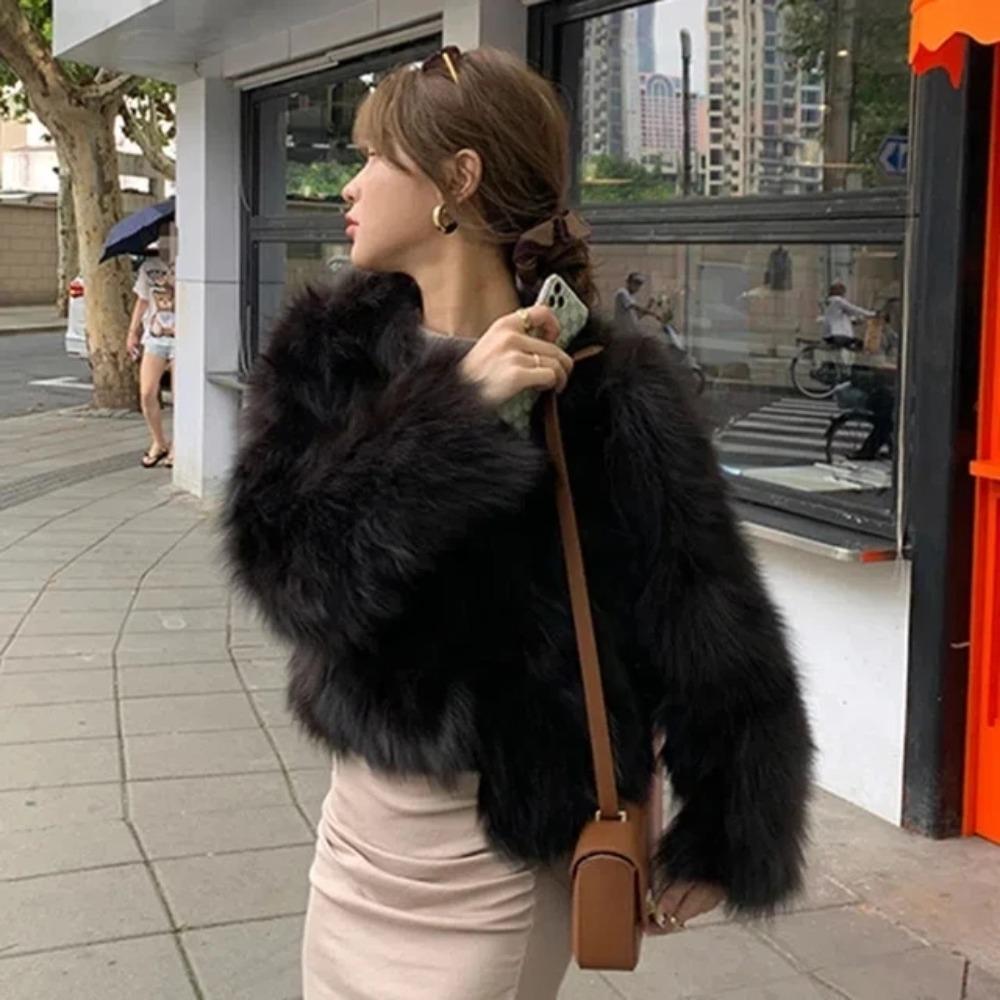 Faux Fur Coat Womens Clothing Fashion Casual Imitation Fox Fur Coat Female Short Loose Comfortable Winter Jacket XL
Faux Fur Coat Womens Clothing Fashion Casual Imitation Fox Fur Coat Female Short Loose Comfortable Winter Jacket XL