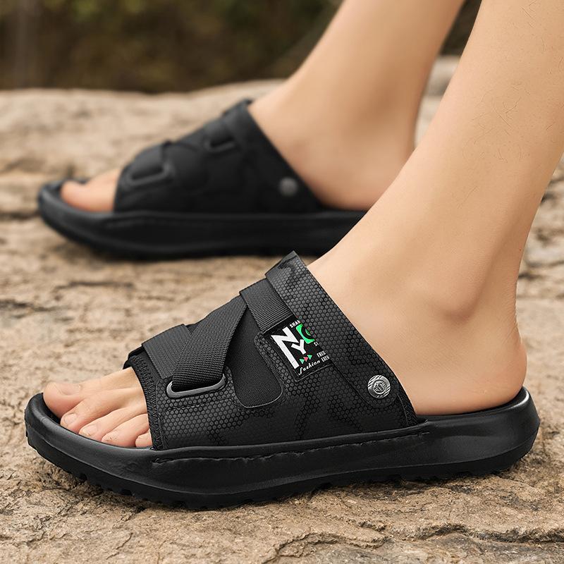 One-word drag men s summer wear, stepping on shit, thick-soled cool slippers, casual wear-resistant outdoor dual-purpose beach sandals 44 чорний
One-word drag men s summer wear, stepping on shit, thick-soled cool slippers, casual wear-resistant outdoor dual-purpose beach sandals 44 чорний