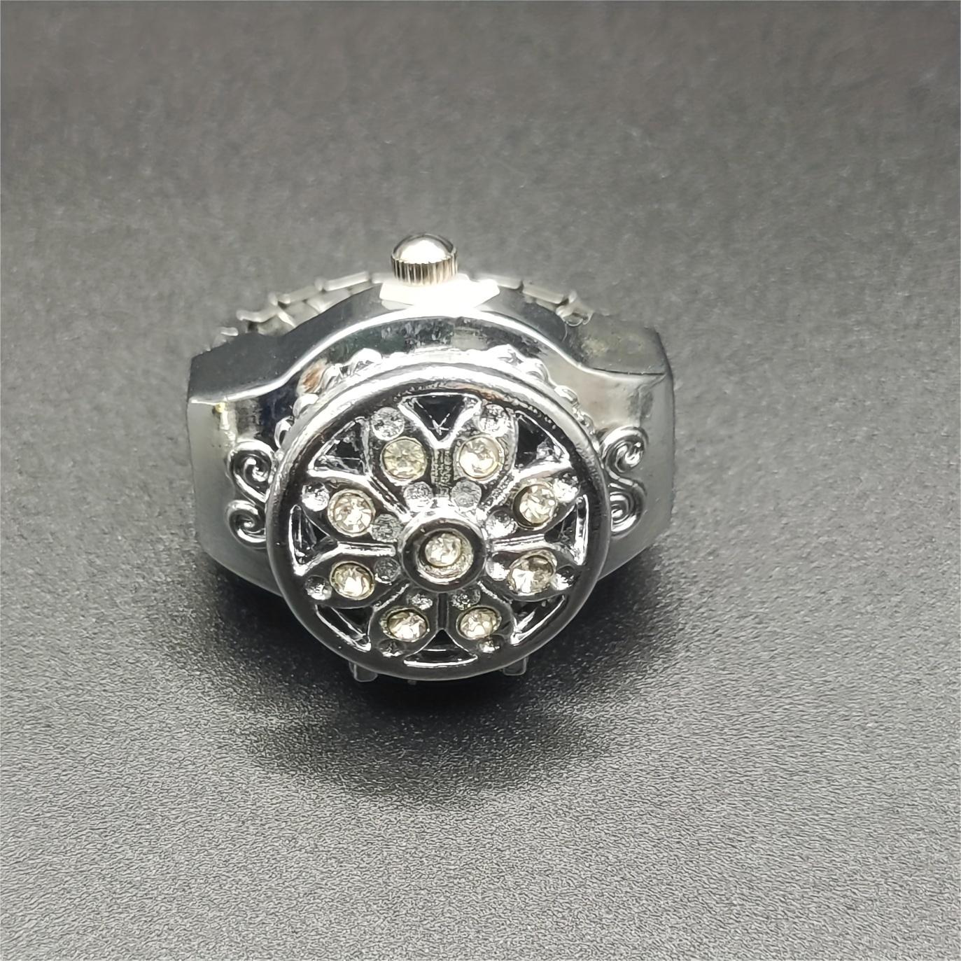 Trendy and minimalist full diamond ring watch, finger watch, full sky star flip cover, adjustable time ring watch серебряный
Trendy and minimalist full diamond ring watch, finger watch, full sky star flip cover, adjustable time ring watch серебряный