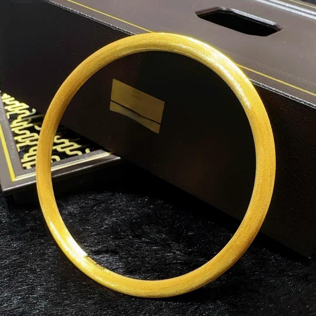 Новий Браслет-Обруч Зі Шовку Зі Щіткою, Світле Коло, Однотонний 4mm Silk Brushed Solid Bangle (Size 62)
Новий Браслет-Обруч Зі Шовку Зі Щіткою, Світле Коло, Однотонний 4mm Silk Brushed Solid Bangle (Size 62)
