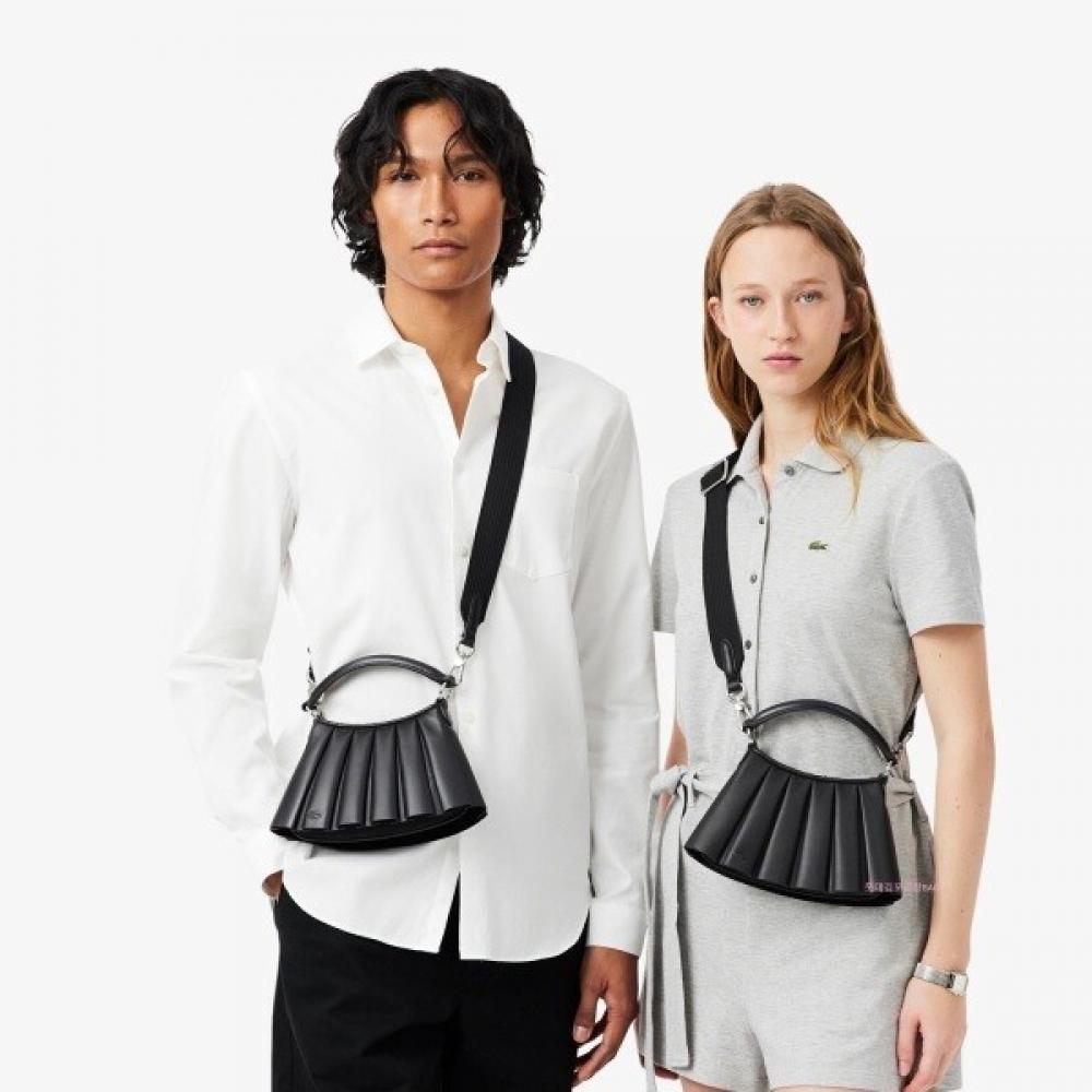 Lacoste Fashion Show Runway Crossbody Renglen Xs
Lacoste Fashion Show Runway Crossbody Renglen Xs