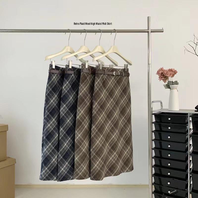 2024 Spring & Fall Women s High-Waist A-Line Midi Skirt – Slimming, Versatile, Commuter-Friendly S
2024 Spring & Fall Women s High-Waist A-Line Midi Skirt – Slimming, Versatile, Commuter-Friendly S
