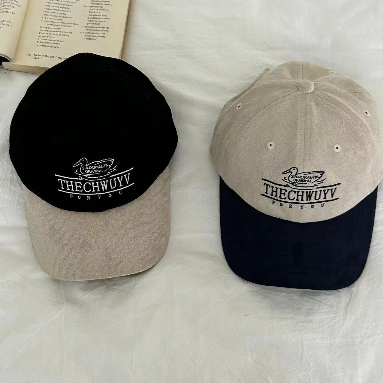 A Casual Japanese Baseball Cap with Contrasting Letter Embroidery and A Fashionable Beige Color for Both Men and Women M(56-58cm)
A Casual Japanese Baseball Cap with Contrasting Letter Embroidery and A Fashionable Beige Color for Both Men and Women M(56-58cm)