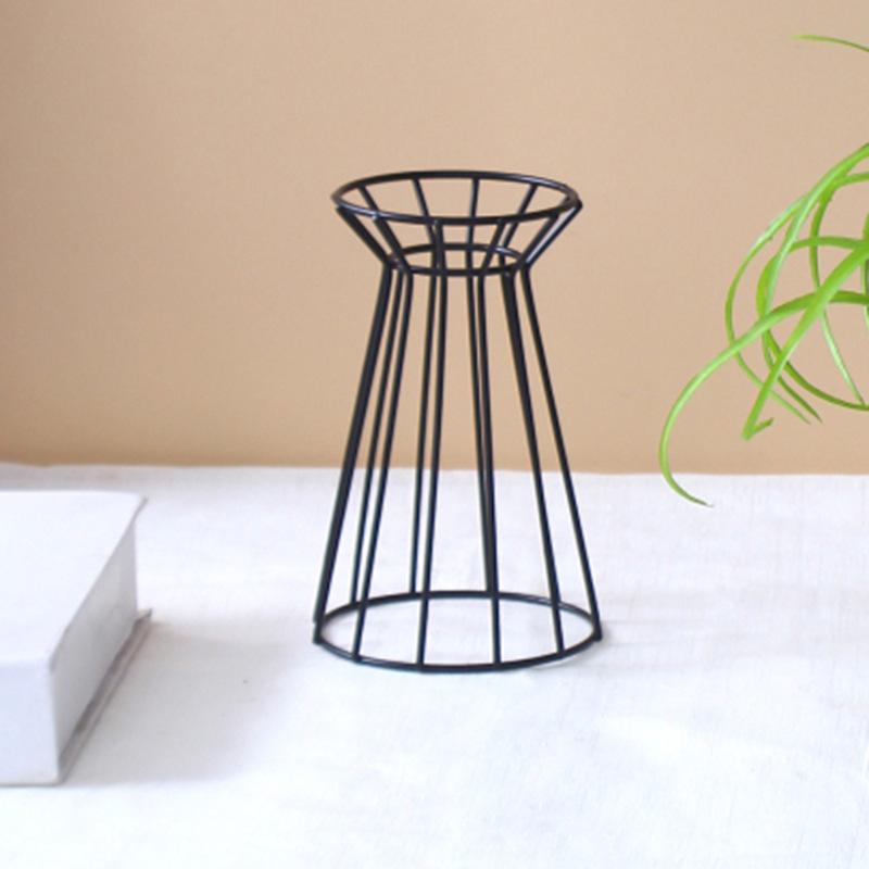 Скандинавский Люкс Подставка для Букета: Элегантная ваза для свадеб и праздничных композиций чёрный
Скандинавский Люкс Подставка для Букета: Элегантная ваза для свадеб и праздничных композиций чёрный