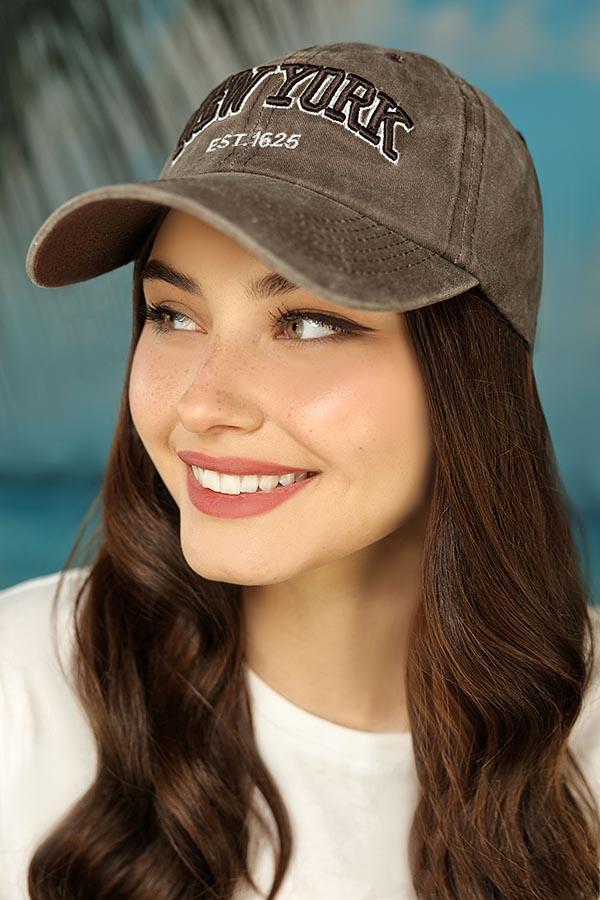 Бейсболка «NY» (1621) Braxton 56-58 56-58 коричневий
Бейсболка «NY» (1621) Braxton 56-58 56-58 коричневий