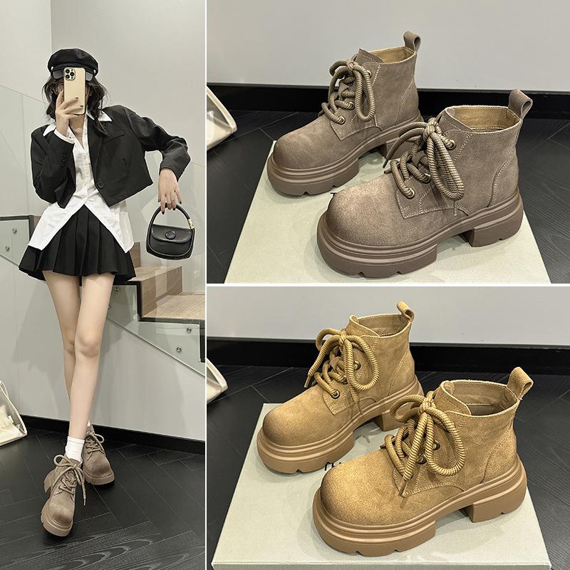 Cow velvet pure cowhide Martin boots women s new thick-soled inner height increase short tube shows legs long soft leather women s boots 34
Cow velvet pure cowhide Martin boots women s new thick-soled inner height increase short tube shows legs long soft leather women s boots 34