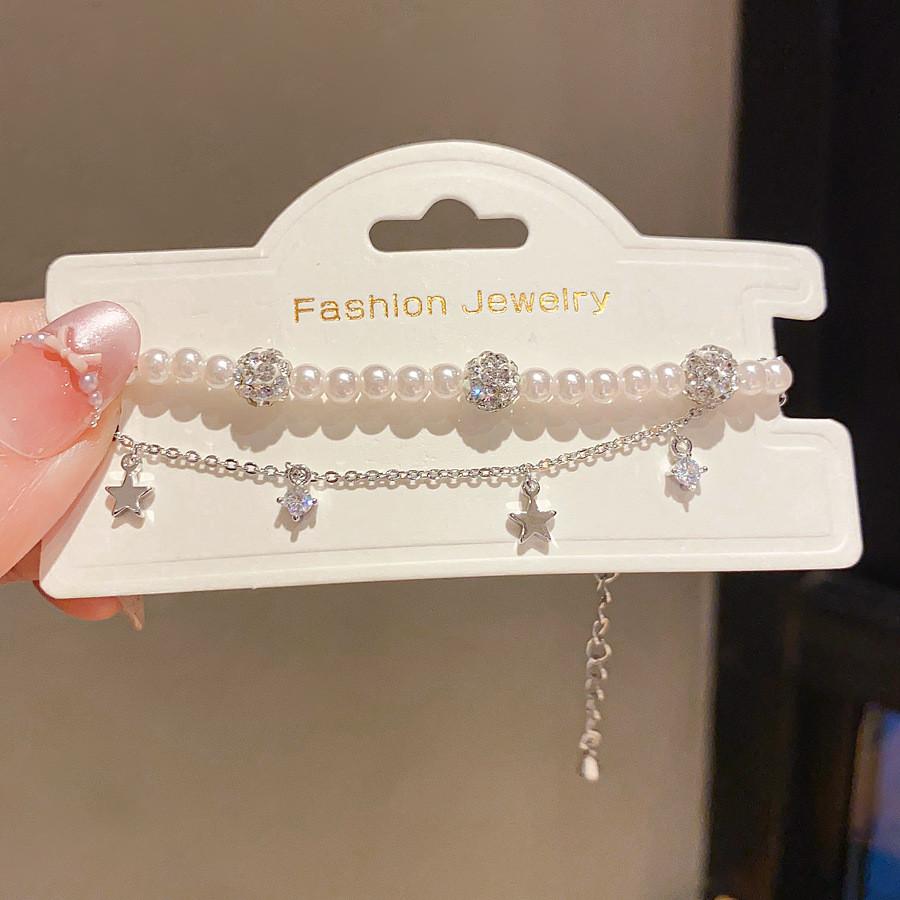 Minimalist Star Hand Chain With Artificial Pearls And Zircon Stones For Women срібний
Minimalist Star Hand Chain With Artificial Pearls And Zircon Stones For Women срібний