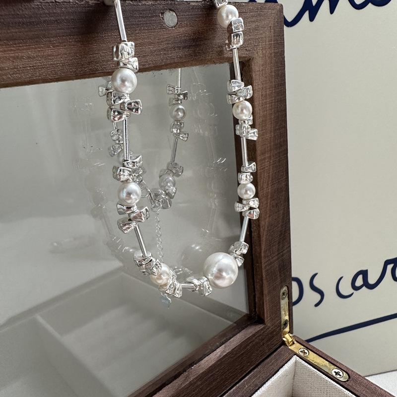 Колье из стерлингового серебра S925 в корейском стиле с нерегулярным жемчугом - Элегантная массивная цепочка для свитера для женщин. 925 Silver
Колье из стерлингового серебра S925 в корейском стиле с нерегулярным жемчугом - Элегантная массивная цепочка для свитера для женщин. 925 Silver