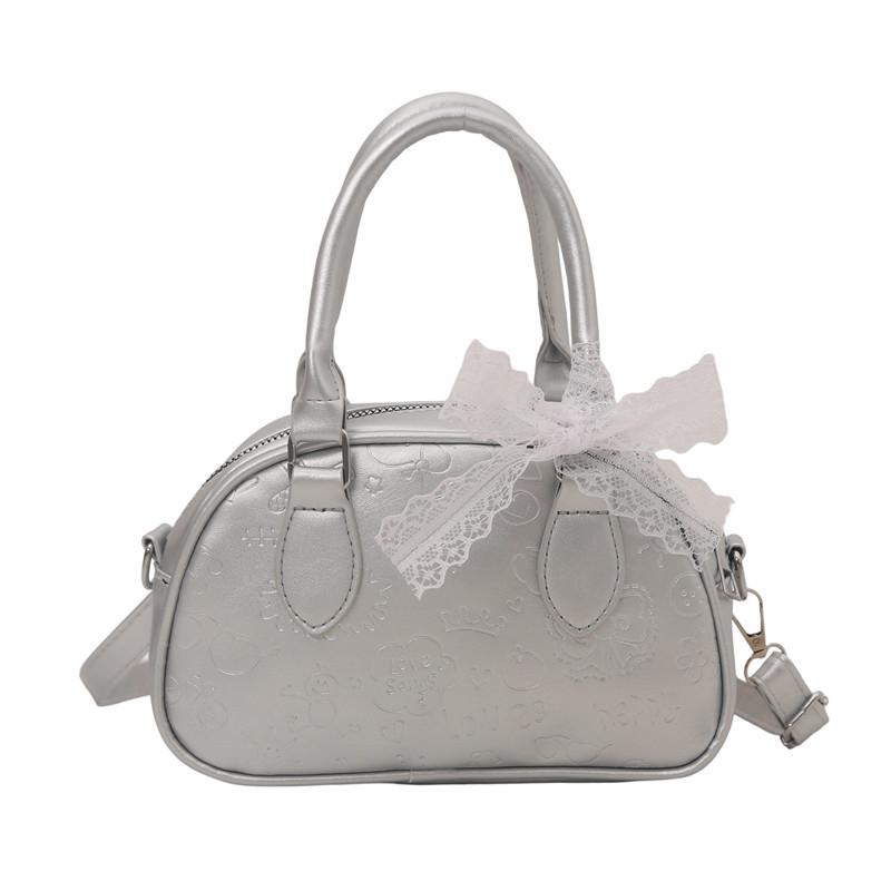 Fashion trendy handcarried pillow bag new summer versatile niche simple casual shoulder bag crossbody bag срібний
Fashion trendy handcarried pillow bag new summer versatile niche simple casual shoulder bag crossbody bag срібний