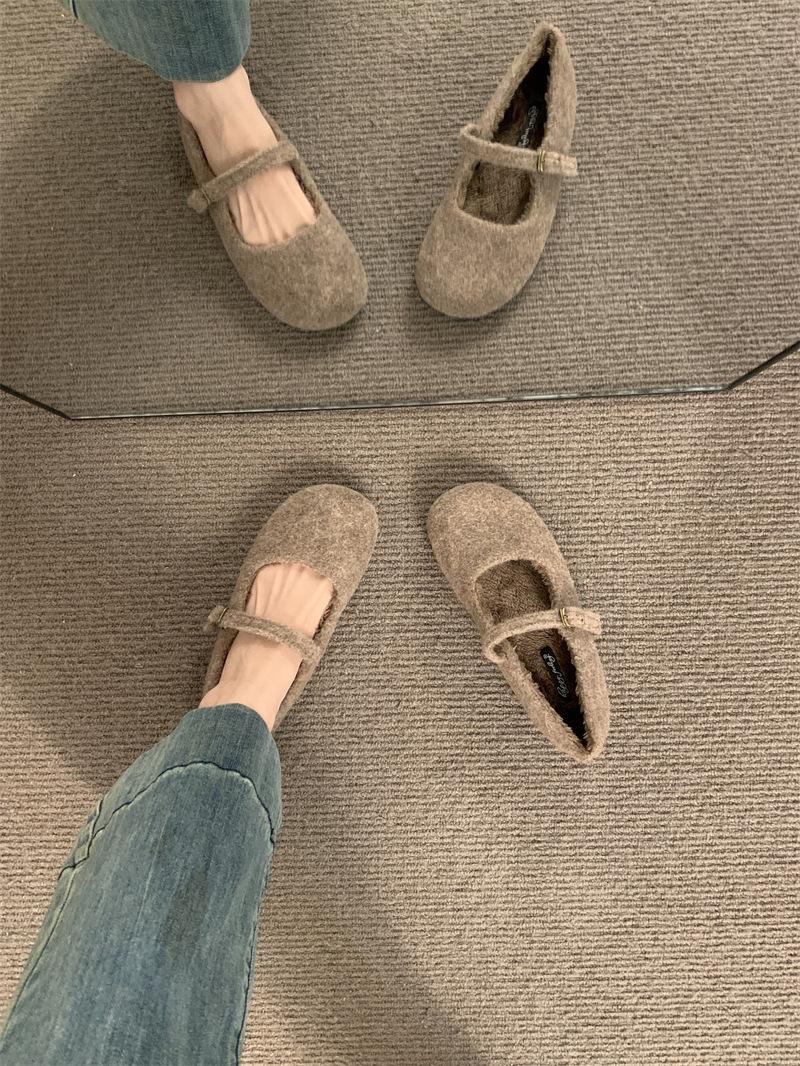 2025 новая шерсть интегрированный флис одинарная обувь женская мягкая подошва Мэри Джейн балетки пушистая обувь плоская подошва верхняя одежда 40
2025 новая шерсть интегрированный флис одинарная обувь женская мягкая подошва Мэри Джейн балетки пушистая обувь плоская подошва верхняя одежда 40