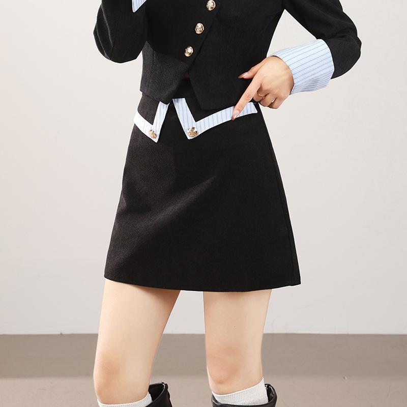 2025 Autumn Women s Color Block Stripe Two-Piece: Commuting Shirt & Suit Jacket XL
2025 Autumn Women s Color Block Stripe Two-Piece: Commuting Shirt & Suit Jacket XL