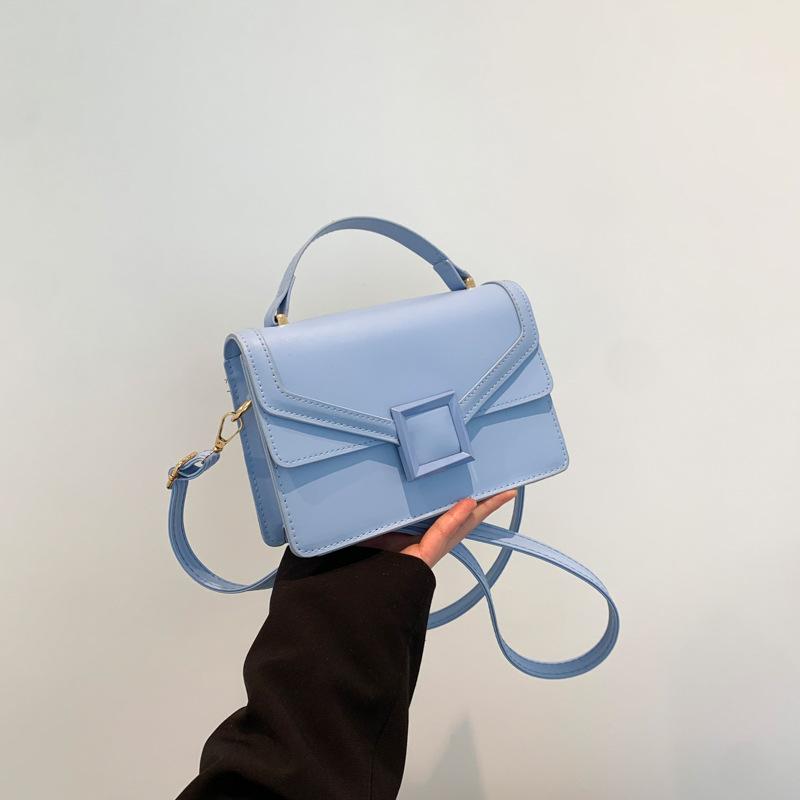 Популярная в этом году маленькая сумка-клатч женская 2025 тренд весенняя мода универсальная на плечо кроссбоди текстурная маленькая квадратная сумка синий
Популярная в этом году маленькая сумка-клатч женская 2025 тренд весенняя мода универсальная на плечо кроссбоди текстурная маленькая квадратная сумка синий