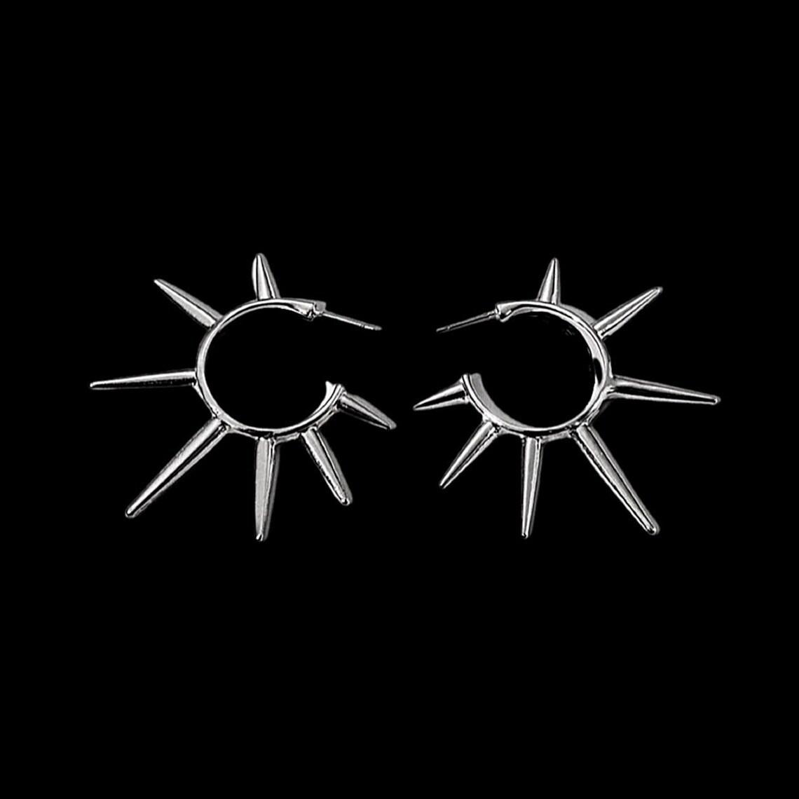 Gothic Style Hip-Hop Punk Studded Earrings, Dark Earrings, Suitable For Both Men And Women As Gifts At Parties
Gothic Style Hip-Hop Punk Studded Earrings, Dark Earrings, Suitable For Both Men And Women As Gifts At Parties