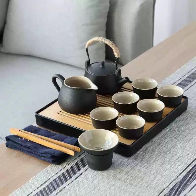 Modern Japanese Ceramic Kung Fu Tea Set
Modern Japanese Ceramic Kung Fu Tea Set