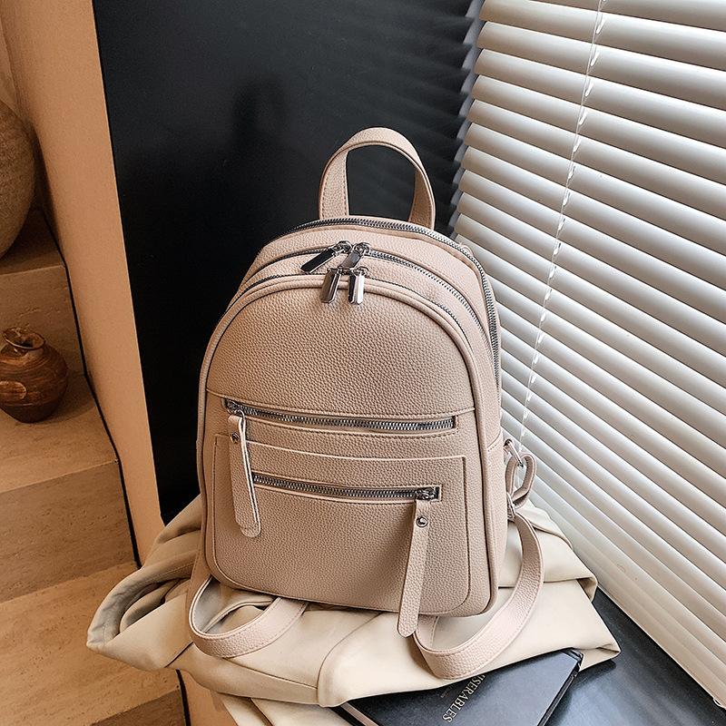 Fashion casual small backpack female new college student schoolbag high sense large capacity travel backpack хакі
Fashion casual small backpack female new college student schoolbag high sense large capacity travel backpack хакі