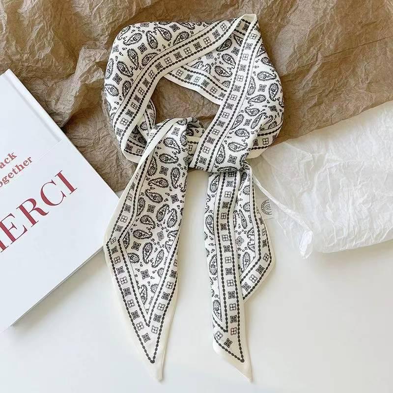 Шелковый платок с цветком кешью, двухсторонняя печать, повязка на голову, украшение Ins, универсальный треугольный платок, винтажная повязка на голову, аксессуары 2025 белый
Шелковый платок с цветком кешью, двухсторонняя печать, повязка на голову, украшение Ins, универсальный треугольный платок, винтажная повязка на голову, аксессуары 2025 белый