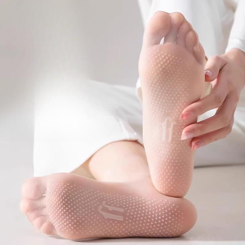 Female Spring and Summer Thin Dispensing No Trace Anti Hook Wire Invisible Transparent Non Slip Tube Crystal Stockings 1 pair телесный
Female Spring and Summer Thin Dispensing No Trace Anti Hook Wire Invisible Transparent Non Slip Tube Crystal Stockings 1 pair телесный