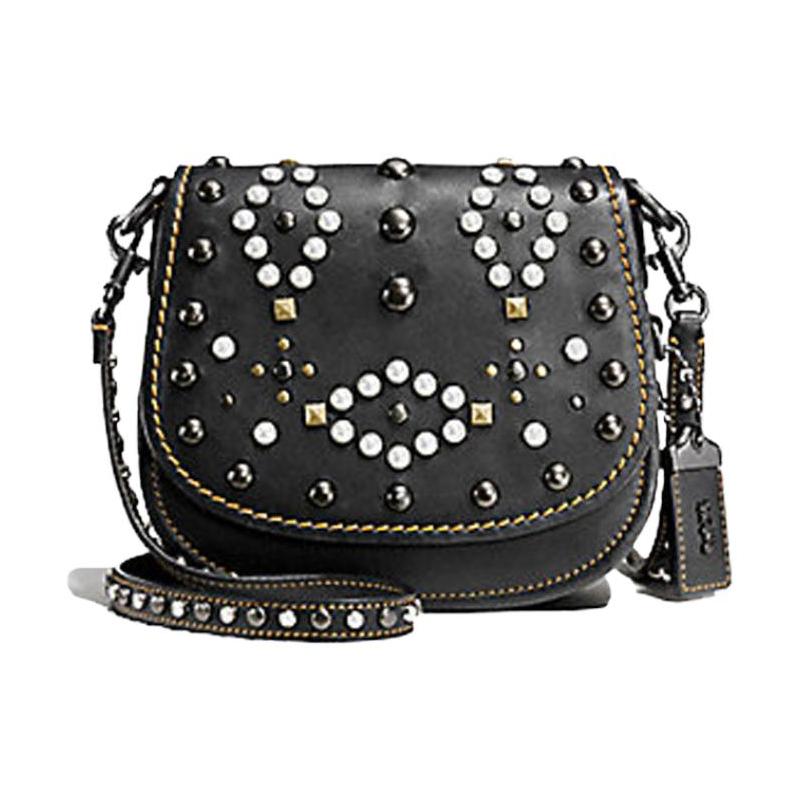 COACH Saddle 17 rivet shell bag glove tanned leather shoulder crossbody bag small size women s black copper чорний
COACH Saddle 17 rivet shell bag glove tanned leather shoulder crossbody bag small size women s black copper чорний
