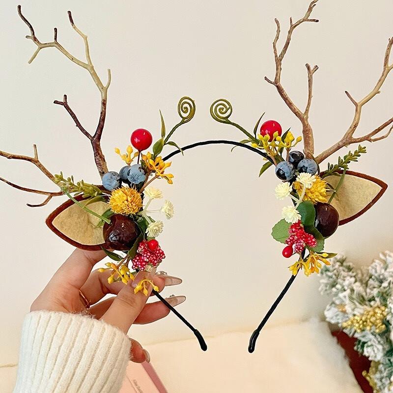 Christmas Antler Hairpin
Christmas Antler Hairpin