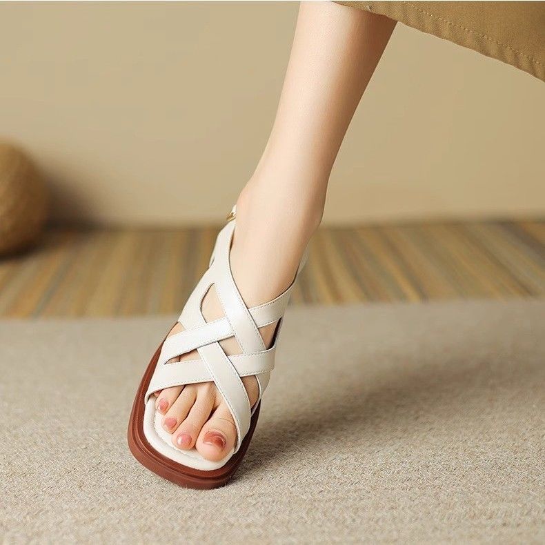 Сандалии с открытым носком на толстом каблуке с перекрестными ремешками для женщин, летние, квадратный носок, пустая задняя часть, мягкая подошва, удобные сандалии для мам 40
Сандалии с открытым носком на толстом каблуке с перекрестными ремешками для женщин, летние, квадратный носок, пустая задняя часть, мягкая подошва, удобные сандалии для мам 40