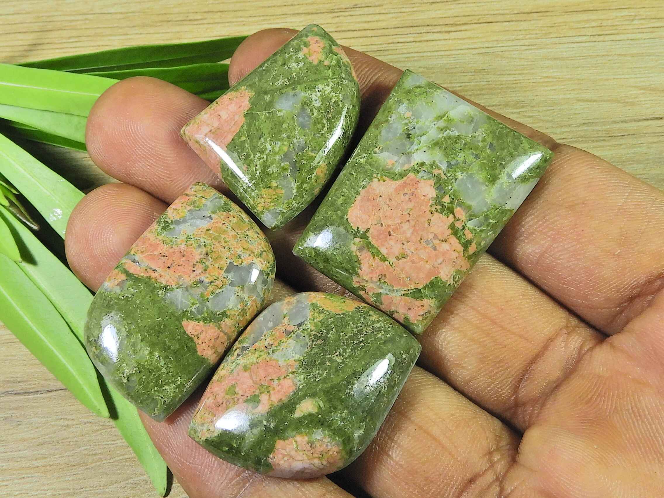 27-32MM Natural Green Unakite Fancy Cabochon Loose Gemstone 4 Pcs Lot 189Cts. RQ-2154 
27-32MM Natural Green Unakite Fancy Cabochon Loose Gemstone 4 Pcs Lot 189Cts. RQ-2154
