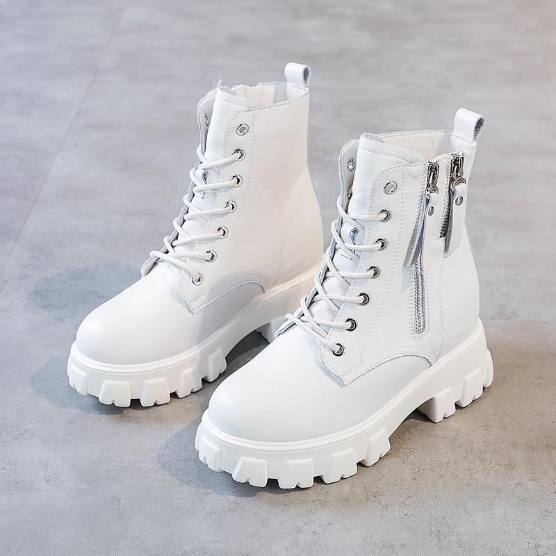 Кожаные мартинсы на высокой платформе для женщин, весенние новые ретро кожаные на высоком каблуке, легкие короткие ботинки для женщин 40
Кожаные мартинсы на высокой платформе для женщин, весенние новые ретро кожаные на высоком каблуке, легкие короткие ботинки для женщин 40