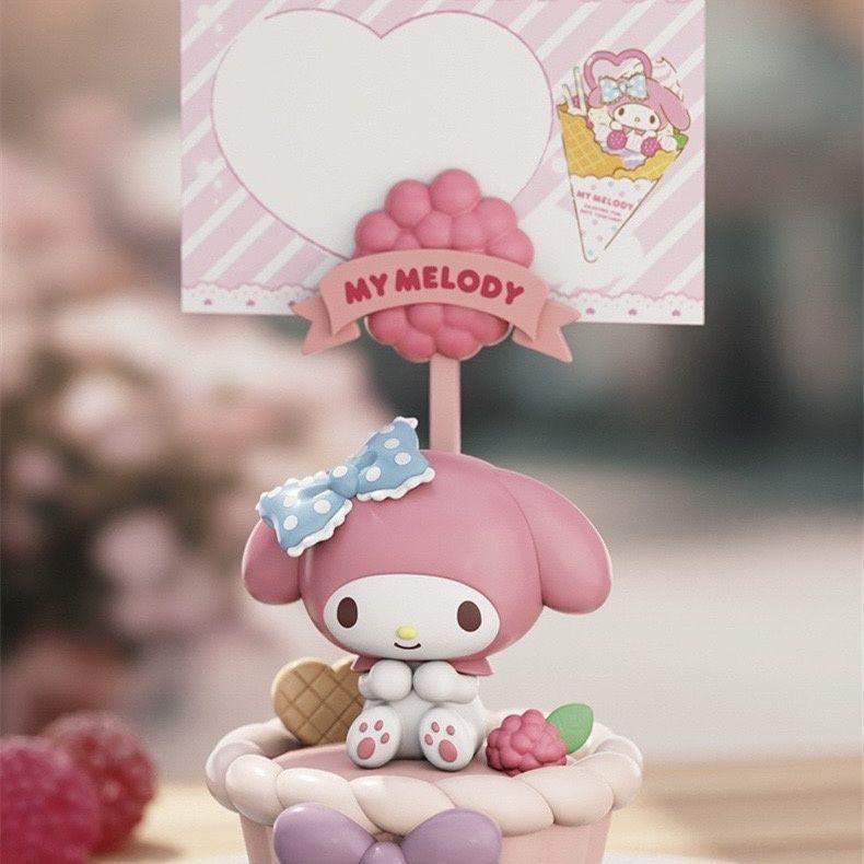Серія блокнотів для записів Sanrio Dessert: Куромі, Мелоді, Циннаморолл Настільні Фігурки.
Серія блокнотів для записів Sanrio Dessert: Куромі, Мелоді, Циннаморолл Настільні Фігурки.