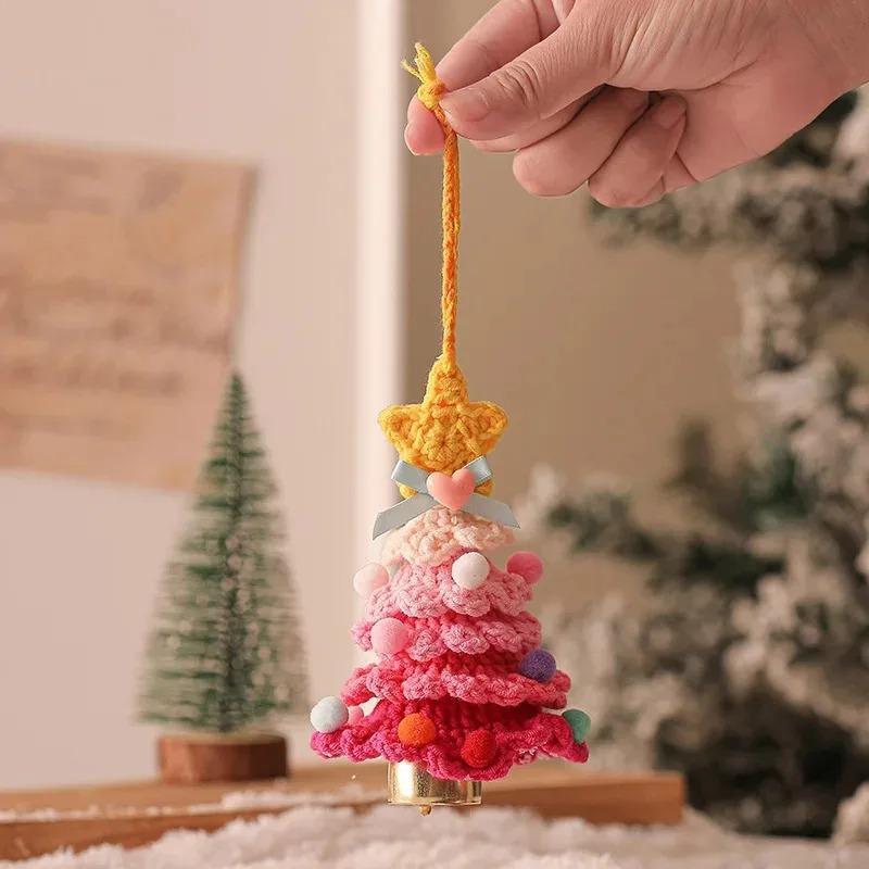 Knitted Christmas Tree with Jingle Bell Plush Christmas Hanging Pendant Wool Crochet Tree for Christmas Party Decor
Knitted Christmas Tree with Jingle Bell Plush Christmas Hanging Pendant Wool Crochet Tree for Christmas Party Decor