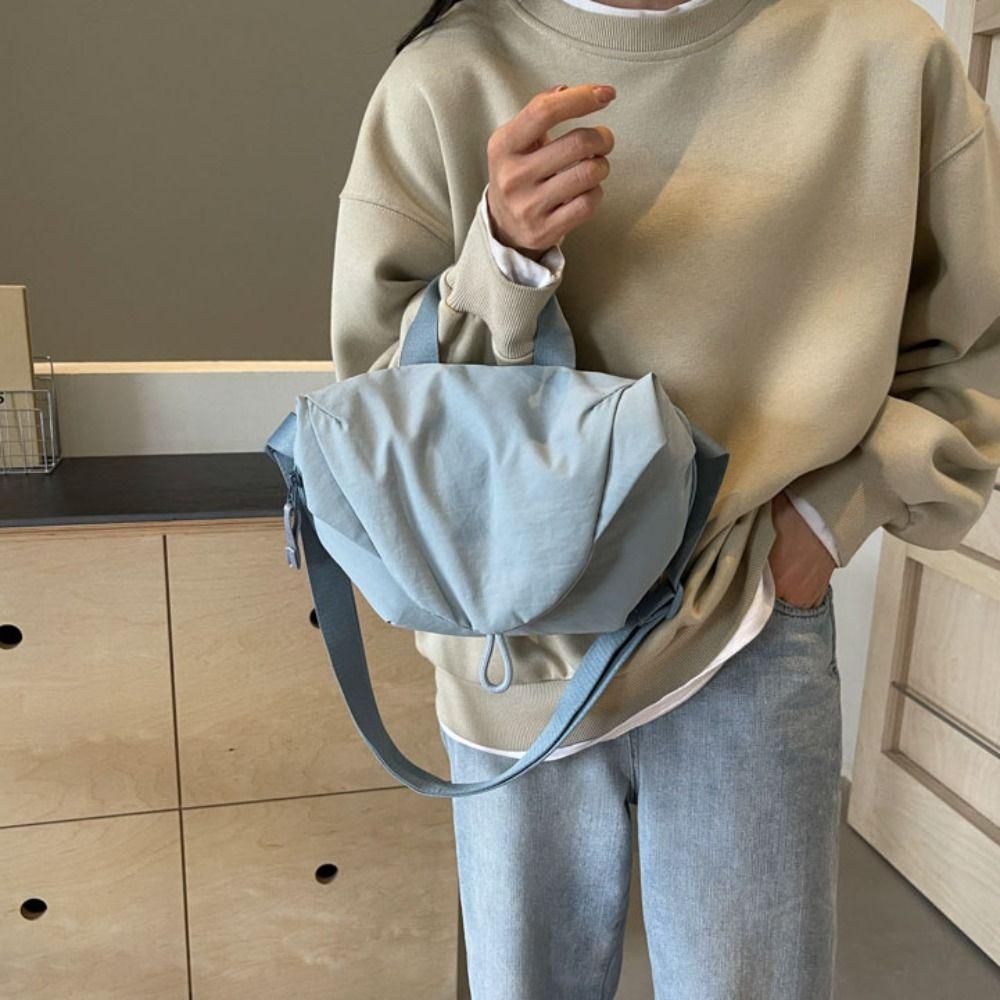 Sewing Thread Canvas Crossbody Bag Korean Style Chest Bag Fashion Nylon Shoulder Bag Outdoor
Sewing Thread Canvas Crossbody Bag Korean Style Chest Bag Fashion Nylon Shoulder Bag Outdoor
