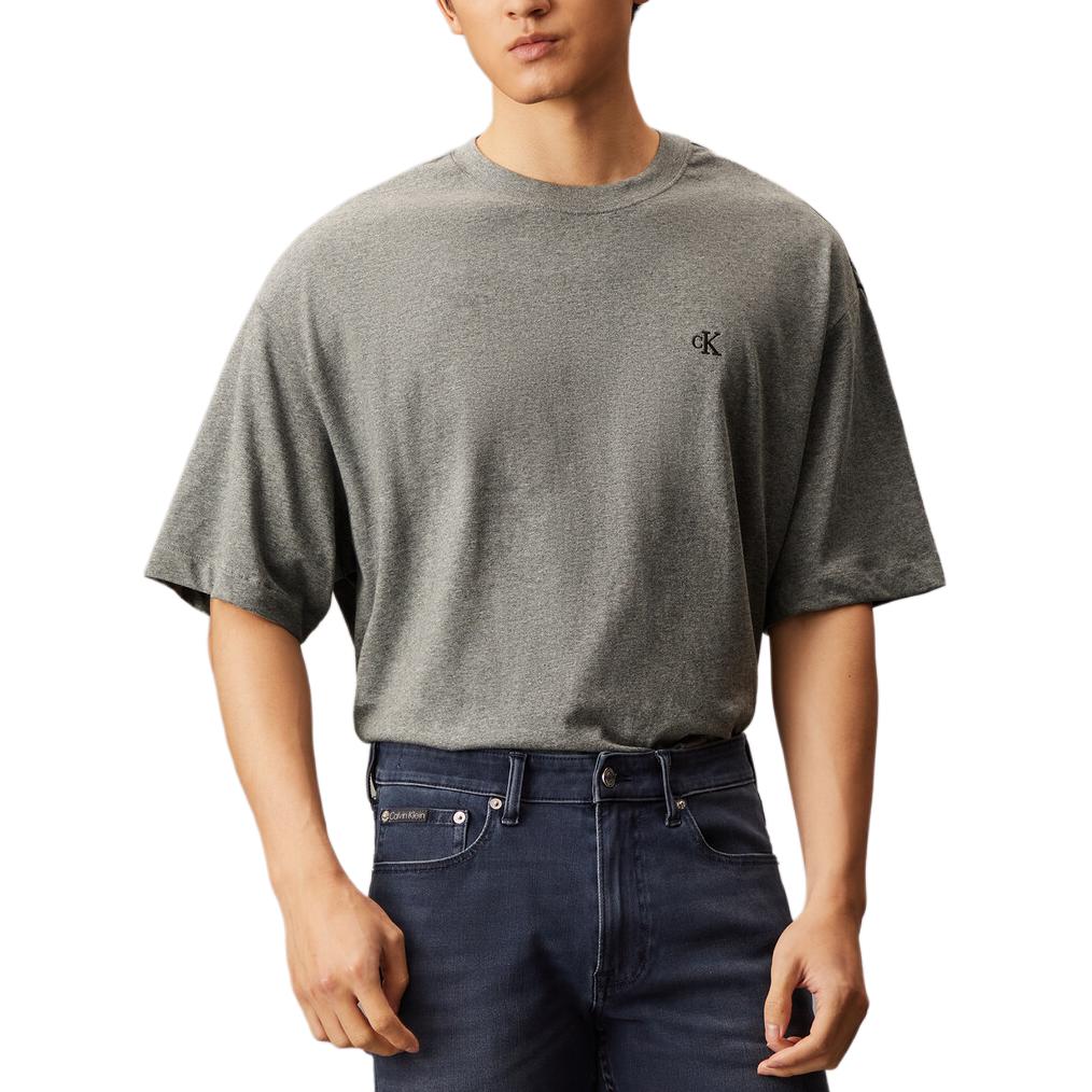 Calvin Klein Minimalist Comfortable Versatile Casual Logo Crew Neck Short Sleeve T-Shirt Men Tops Medium-Gray 40HM229-P7E M
Calvin Klein Minimalist Comfortable Versatile Casual Logo Crew Neck Short Sleeve T-Shirt Men Tops Medium-Gray 40HM229-P7E M