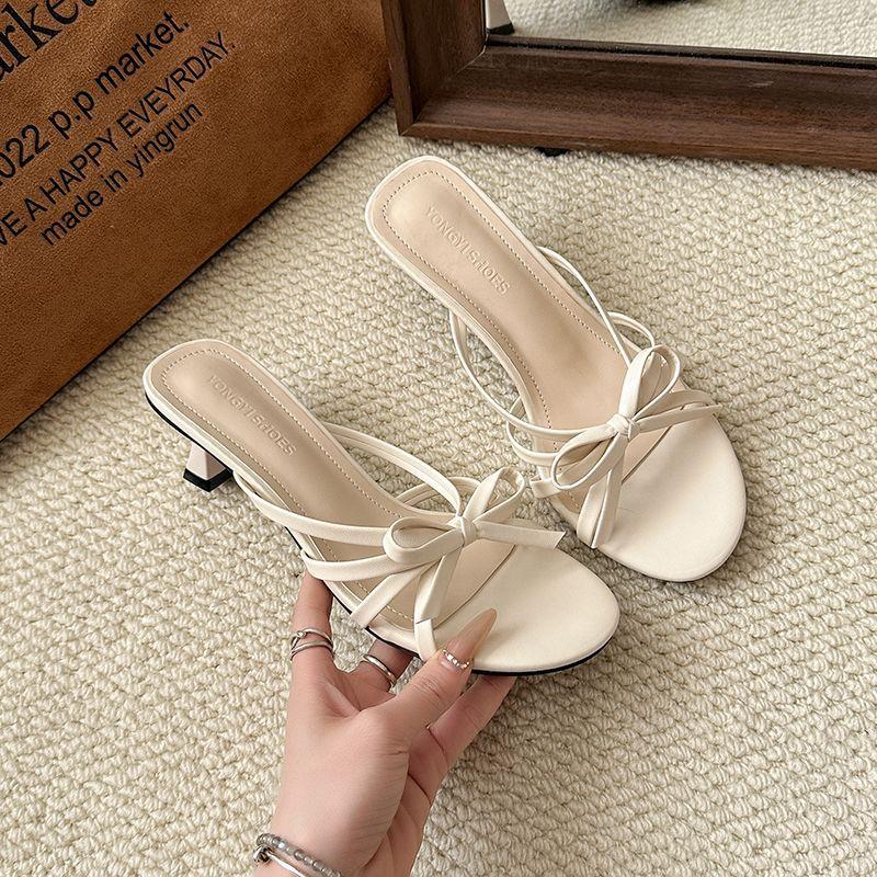 French evening breeze cool slippers women s 2025 summer new outer wear fashion with skirt thin heel beach Roman shoes 39 абрикосовый
French evening breeze cool slippers women s 2025 summer new outer wear fashion with skirt thin heel beach Roman shoes 39 абрикосовый