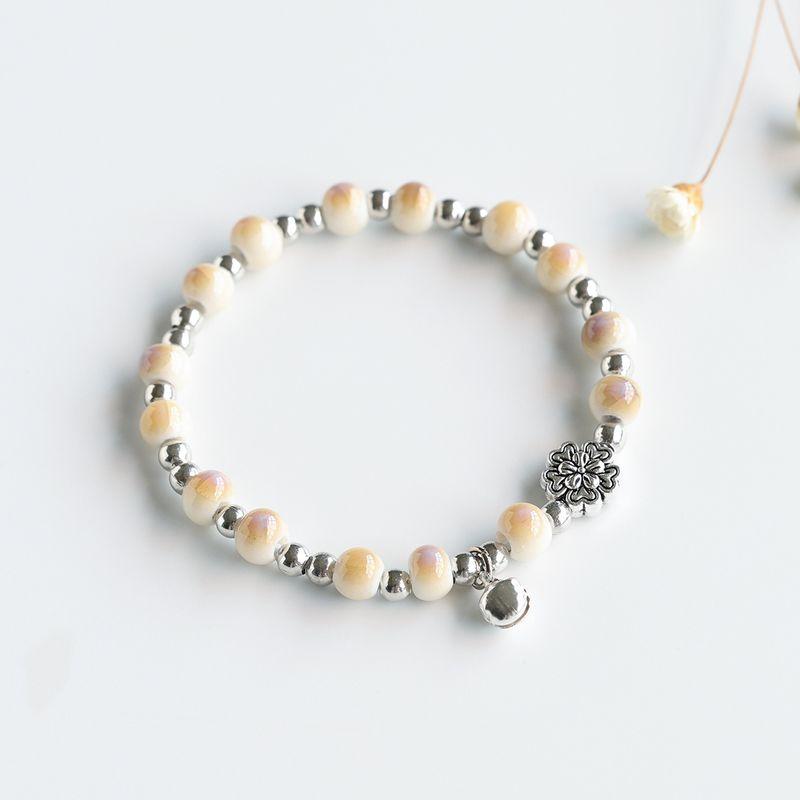 Художественный свежий браслет из фарфоровых бусин Цзиндэчжэнь, новый китайский керамический браслет, этнический стиль, старинный колокольчик, парный ремешок для переноски Grassland Scenery
Художественный свежий браслет из фарфоровых бусин Цзиндэчжэнь, новый китайский керамический браслет, этнический стиль, старинный колокольчик, парный ремешок для переноски Grassland Scenery