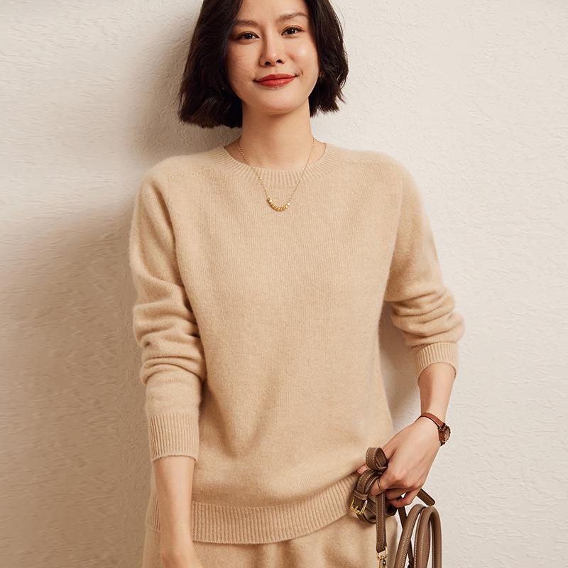 Versatile Cashmere Sweater: Women s Long Sleeve, Round Neck, Comfortable, Loose Fit, Solid Color, Lazy Knit for Autumn and Winter. Medium
Versatile Cashmere Sweater: Women s Long Sleeve, Round Neck, Comfortable, Loose Fit, Solid Color, Lazy Knit for Autumn and Winter. Medium