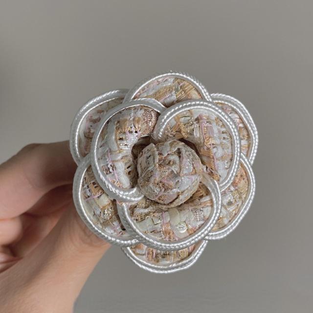 Ретро-ткань Камелия Цветок Брошь Нагрудные значки Ручной Работы Тканевые Художественные Броши Для Женщин Пальто Рубашка Корсаж Модные Украшения Подарки бежевый
Ретро-ткань Камелия Цветок Брошь Нагрудные значки Ручной Работы Тканевые Художественные Броши Для Женщин Пальто Рубашка Корсаж Модные Украшения Подарки бежевый