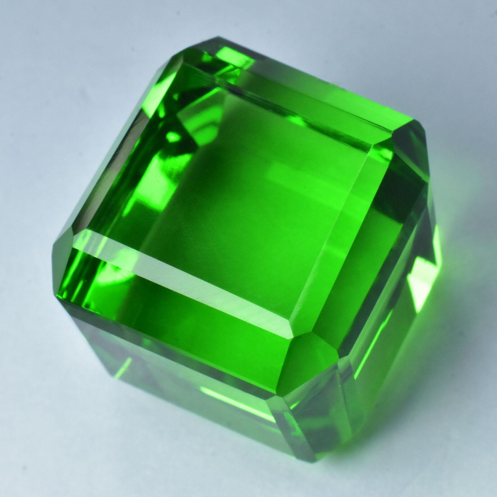 Lab-Created PERIDOT 54.40 Ct Cube Cut CERTIFIED Loose Gemstone For Collection 17.2 mm Approx. зелений
Lab-Created PERIDOT 54.40 Ct Cube Cut CERTIFIED Loose Gemstone For Collection 17.2 mm Approx. зелений