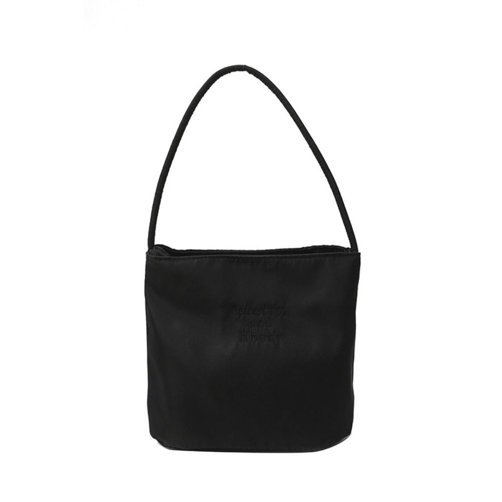 Handbag Letter Underarm Bag Korean Style Nylon Bucket Bag Simple Embroidery Shoulder Bag Travel чорний
Handbag Letter Underarm Bag Korean Style Nylon Bucket Bag Simple Embroidery Shoulder Bag Travel чорний