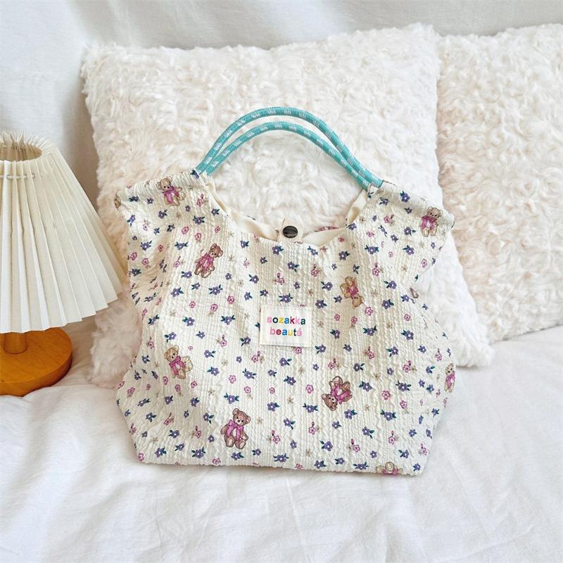 Korean ins cartoon embossed canvas bag women s large capacity canvas bag portable beach vacation handbag
Korean ins cartoon embossed canvas bag women s large capacity canvas bag portable beach vacation handbag