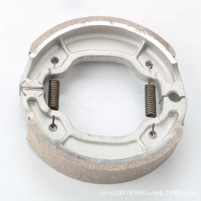 Совместимые тормозные колодки для Yamaha YFM50, YFM80, RT180, TW200, TT225, TT-R225.
Совместимые тормозные колодки для Yamaha YFM50, YFM80, RT180, TW200, TT225, TT-R225.