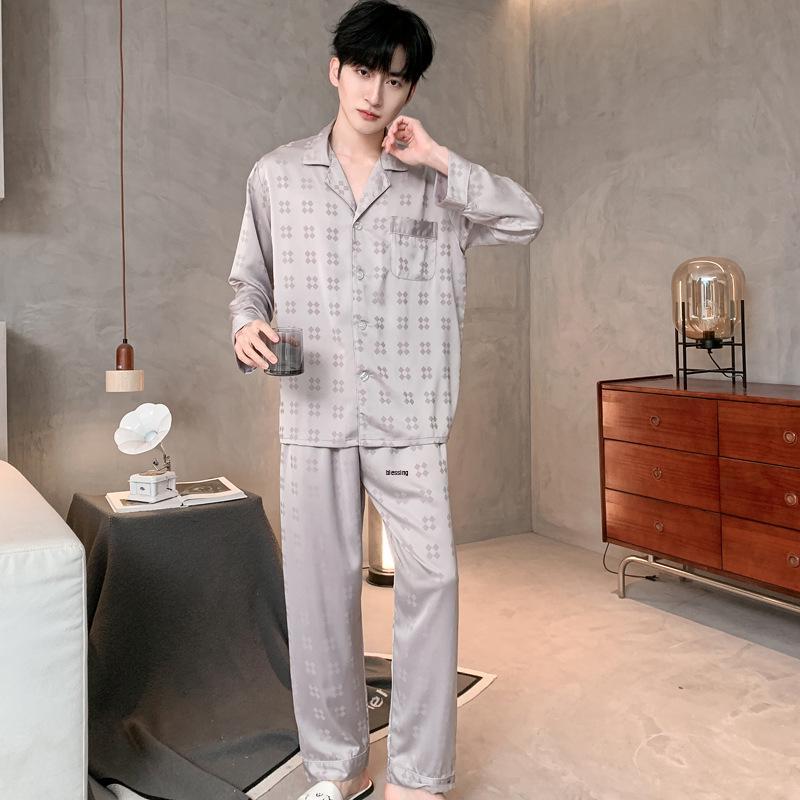 Men s Ice Silk Short Sleeve Pajama Set - New Summer Jacquard Casual Wear Men s XL
Men s Ice Silk Short Sleeve Pajama Set - New Summer Jacquard Casual Wear Men s XL