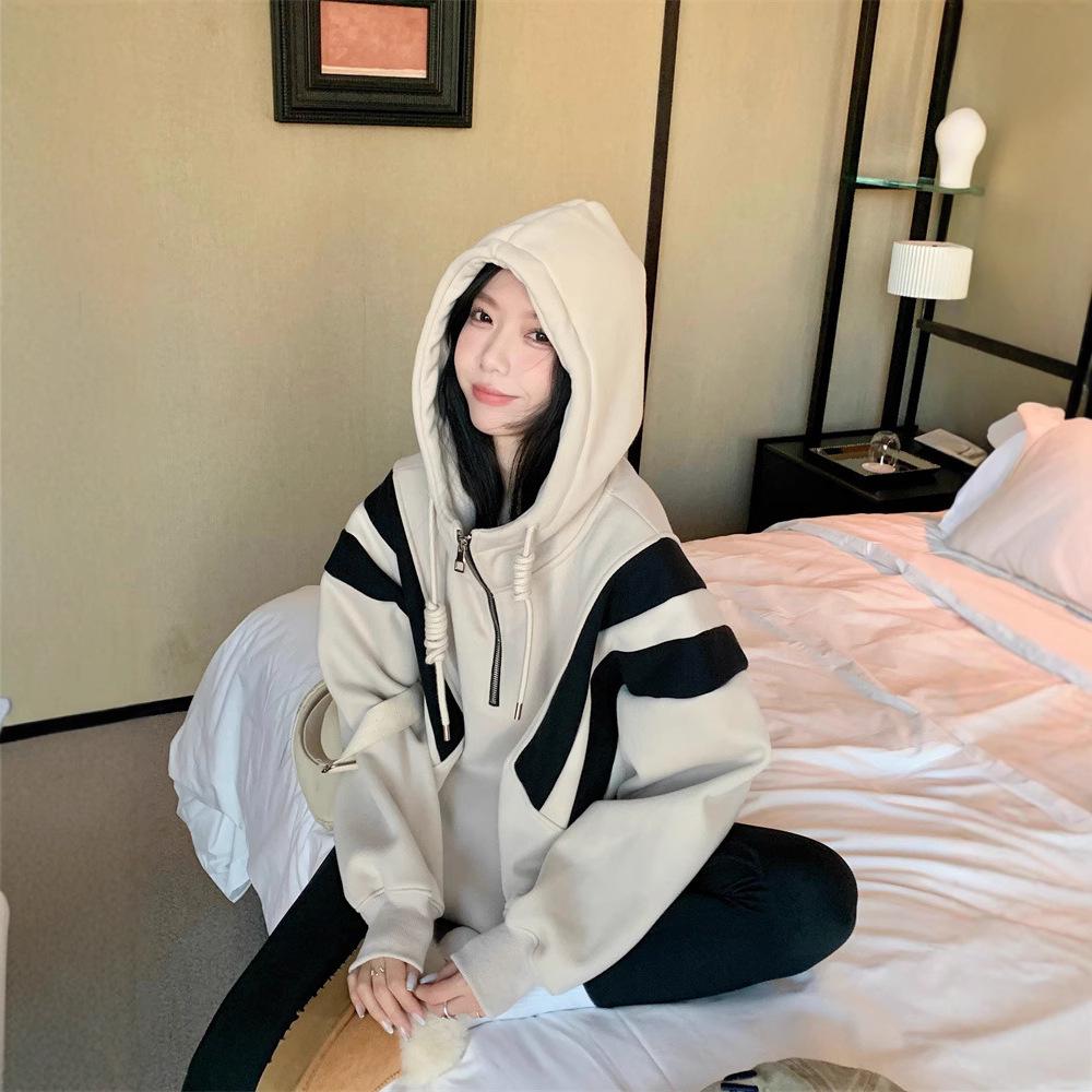 Plus Size Color Block Sport Pullover Hoodie for Women - Slimming, Lazy Style Loose Fit for Spring & Autumn M (up to 100 jin)
Plus Size Color Block Sport Pullover Hoodie for Women - Slimming, Lazy Style Loose Fit for Spring & Autumn M (up to 100 jin)