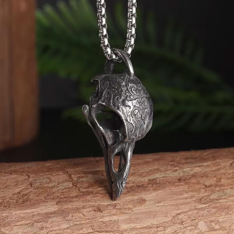 Retro Gothic Crow Skull Pendant Necklace Men s Punk Charm Fashion Domineering Halloween Animal Jewelry Gift For Men s Daily Wear
Retro Gothic Crow Skull Pendant Necklace Men s Punk Charm Fashion Domineering Halloween Animal Jewelry Gift For Men s Daily Wear