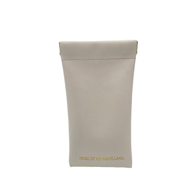 Мягкая сумка для хранения очков из искусственной кожи, чехол для солнцезащитных очков, портативный водонепроницаемый защитный чехол, кошелек для монет, сумка для хранения очков белый
Мягкая сумка для хранения очков из искусственной кожи, чехол для солнцезащитных очков, портативный водонепроницаемый защитный чехол, кошелек для монет, сумка для хранения очков белый