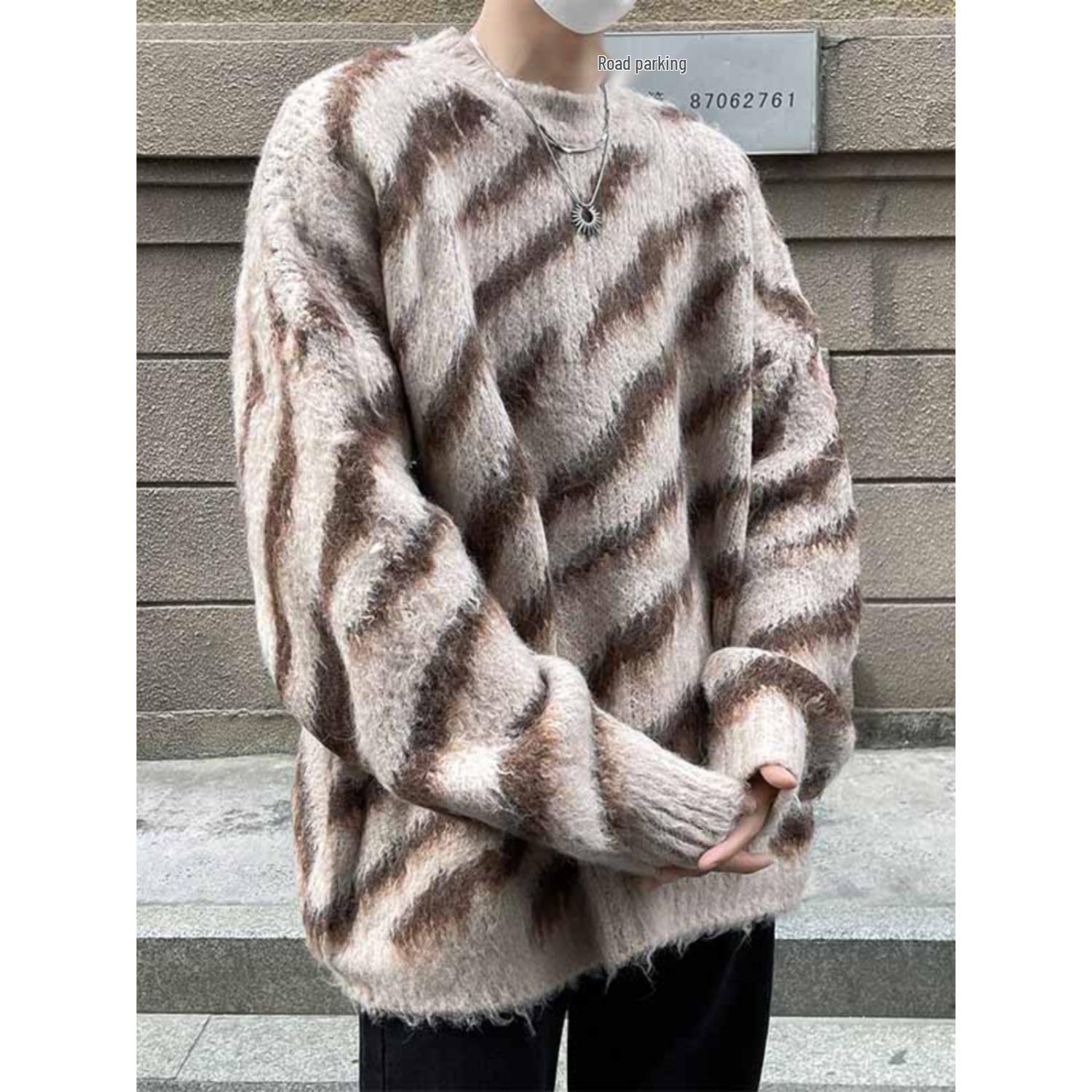 Men s Japanese Retro Cool Striped Mink Velvet Sweater – Round Neck, Casual Knitwear for Autumn/Winter. XXL хакі
Men s Japanese Retro Cool Striped Mink Velvet Sweater – Round Neck, Casual Knitwear for Autumn/Winter. XXL хакі