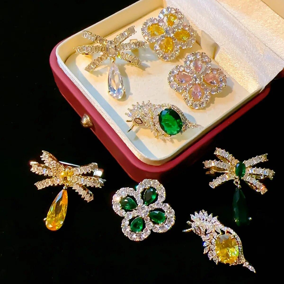 Модная милая маленькая брошь с четырьмя листьями и цветком, женский бант, капля воды, небольшой корсаж, креативный дизайн, аксессуары для животных, булавки для пальто
Модная милая маленькая брошь с четырьмя листьями и цветком, женский бант, капля воды, небольшой корсаж, креативный дизайн, аксессуары для животных, булавки для пальто