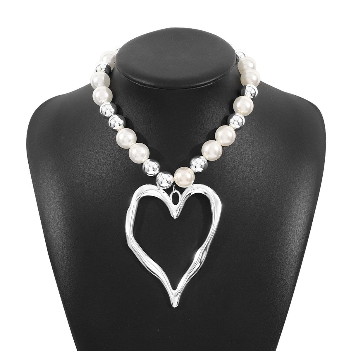 DIEZI Exaggerated Steampunk Irregular Heart Imitation Pearl Necklace For Women Punk Gold Silver Color Statement Necklace Jewelry срібний
DIEZI Exaggerated Steampunk Irregular Heart Imitation Pearl Necklace For Women Punk Gold Silver Color Statement Necklace Jewelry срібний