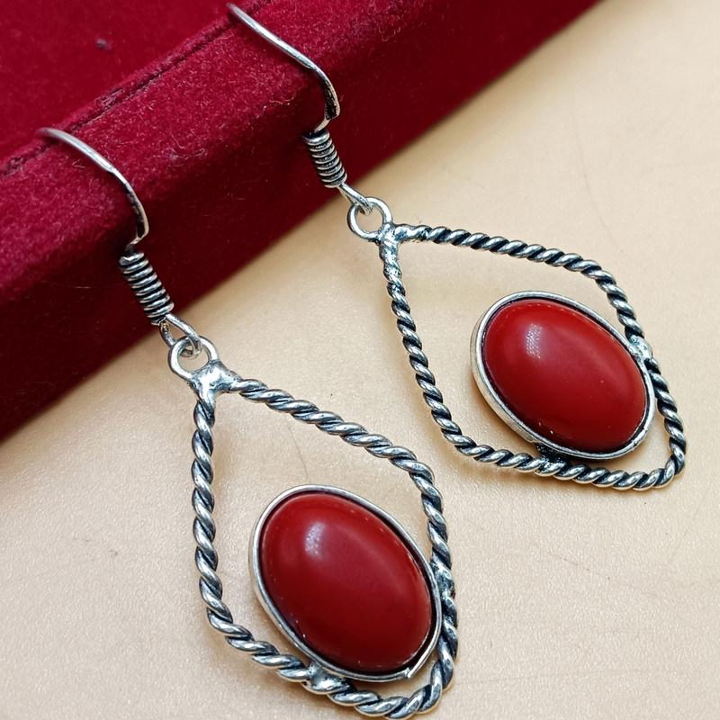 Серьги с красным кораллом, позолоченные серебром 925 пробы, подвеска, дизайн, модная бижутерия ручной работы Show In Picture красный
Серьги с красным кораллом, позолоченные серебром 925 пробы, подвеска, дизайн, модная бижутерия ручной работы Show In Picture красный